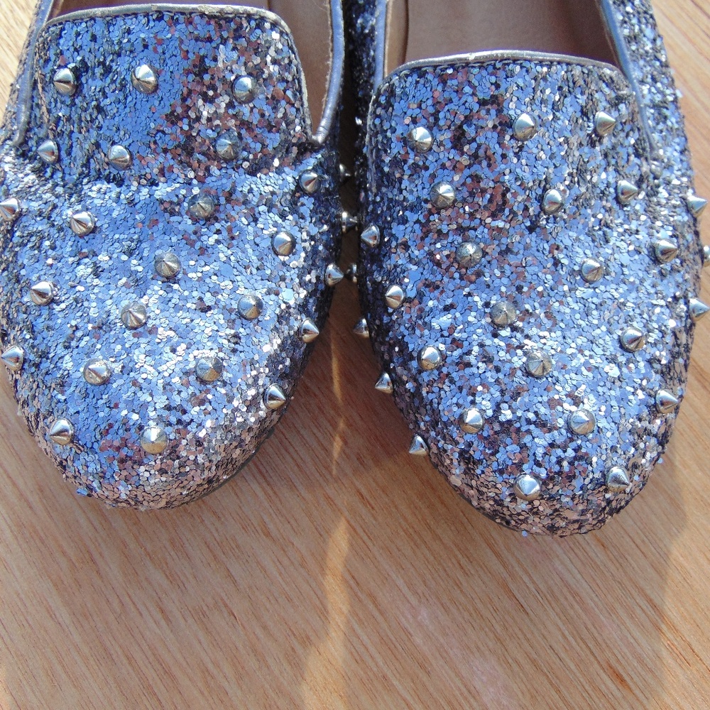 Spiked Sliver Glitter Candies Flat size 7 - Picture 2 of 6